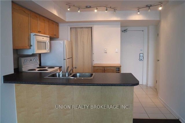 650 Queens Quay W, unit 1810 for rent