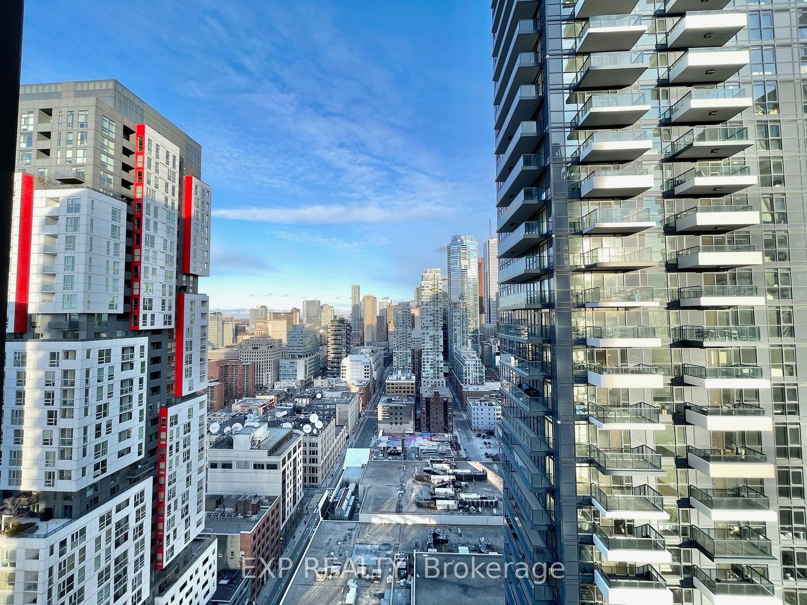 125 Peter St, unit 2709 for rent