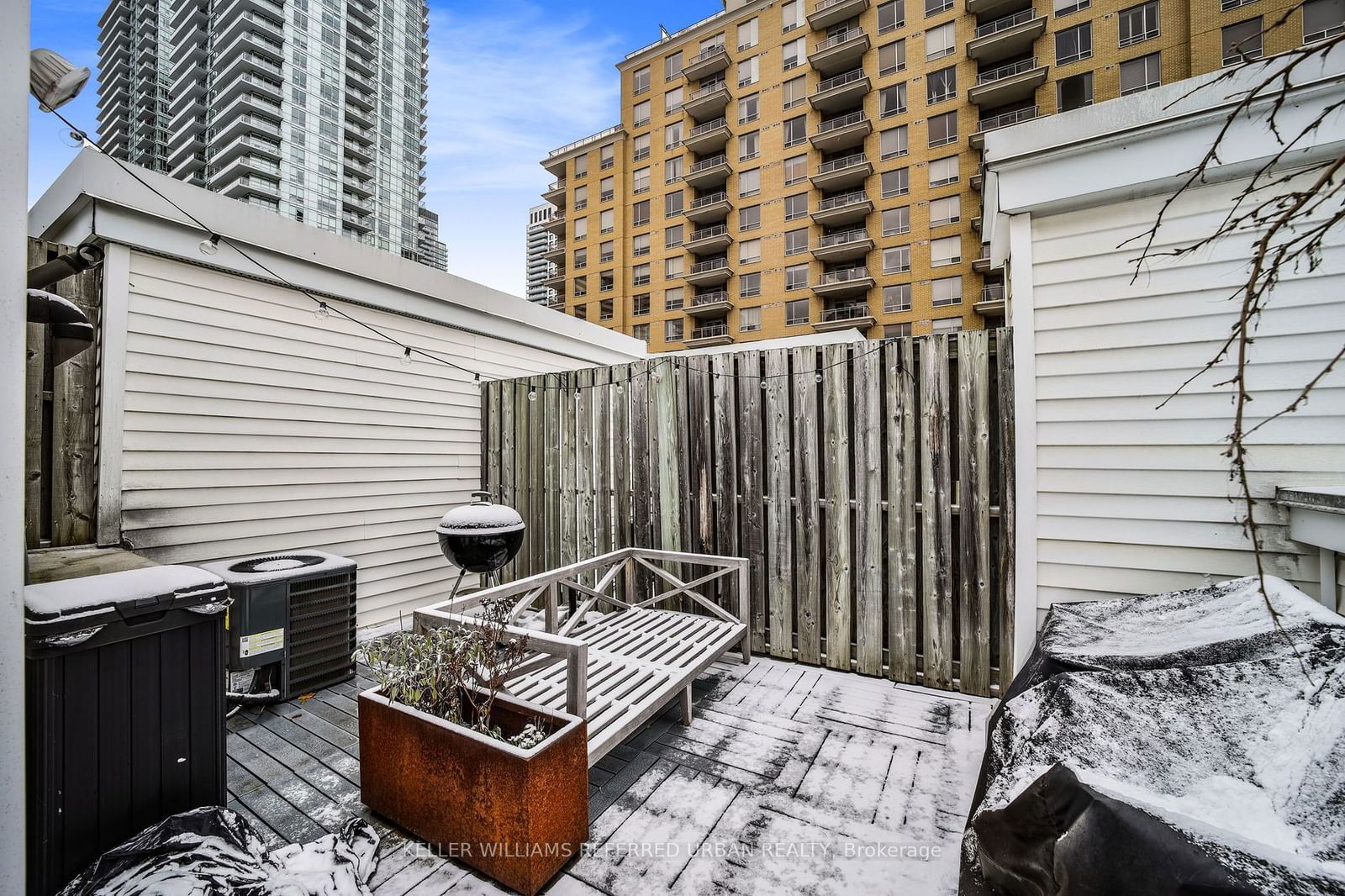 108 Redpath Ave, unit 15 for sale