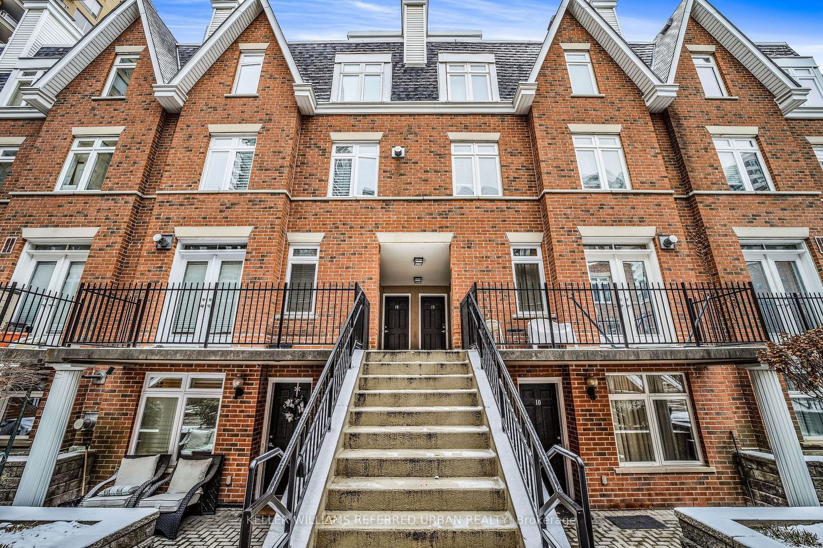 108 Redpath Ave, unit 15 for sale