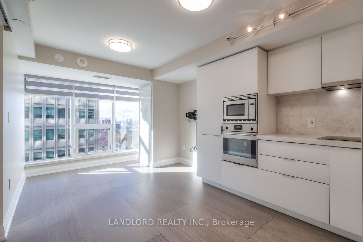 955 Bay St, unit 1914 for rent