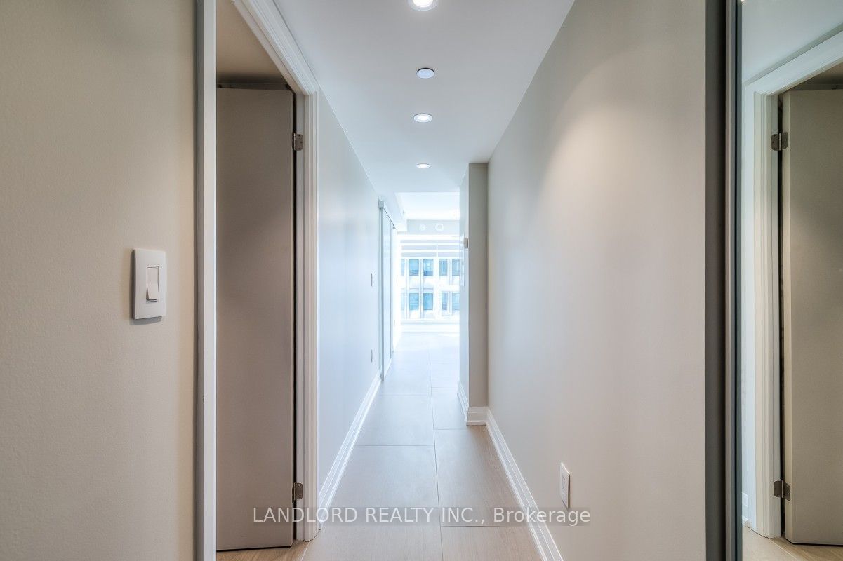 955 Bay St, unit 1914 for rent