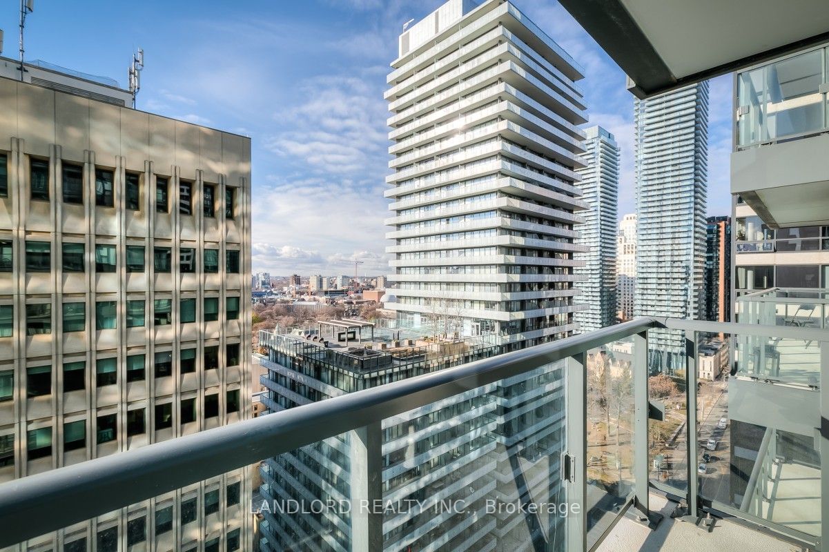 955 Bay St, unit 1914 for rent