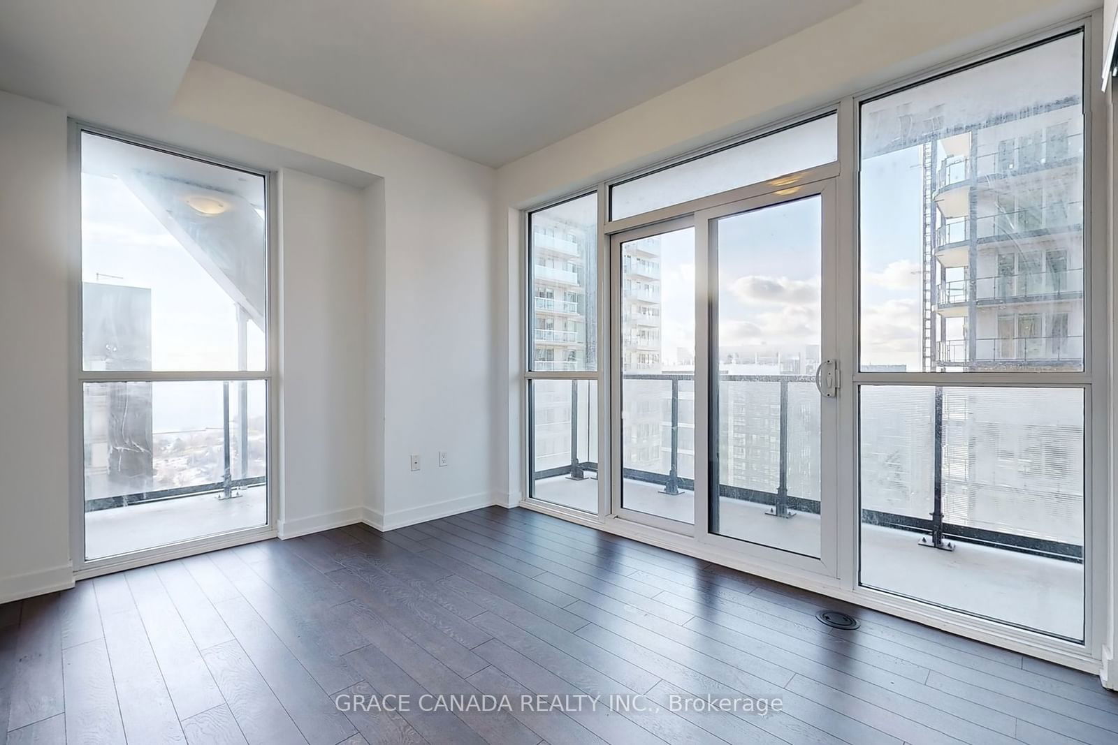 50 Ordnance St, unit 2602 for sale