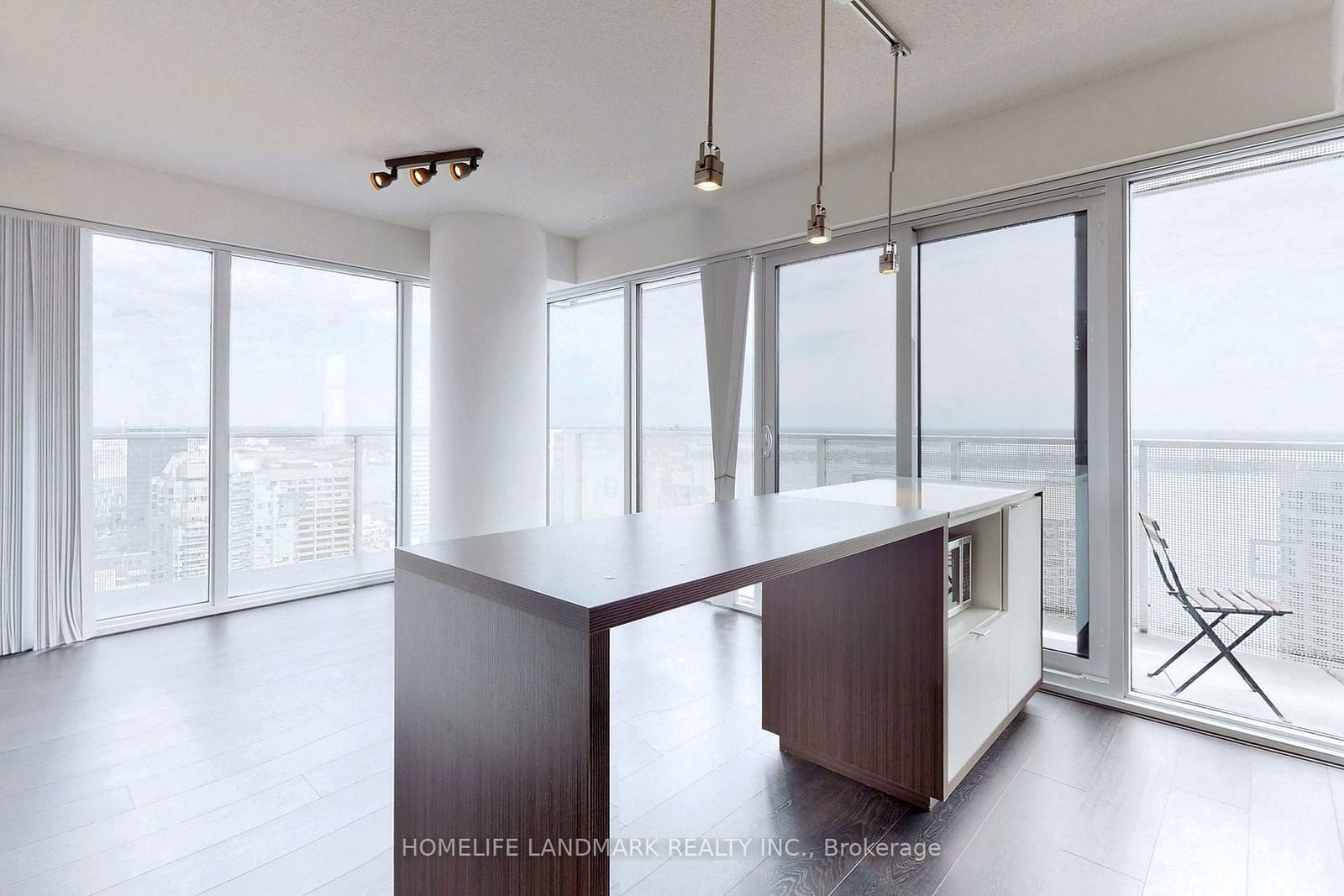 88 Harbour St, unit 4107 for sale