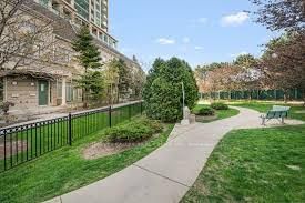 32 Kenaston Gdns, unit TH 103 for rent