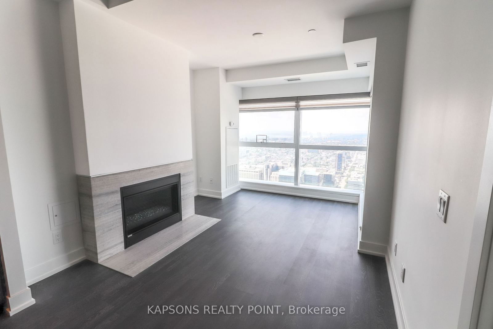 7 Grenville St, unit 6512 for rent