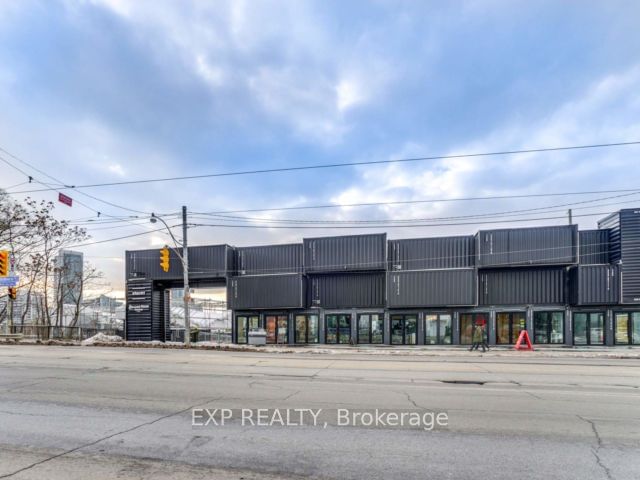 576 Front St W, unit 1005E for rent