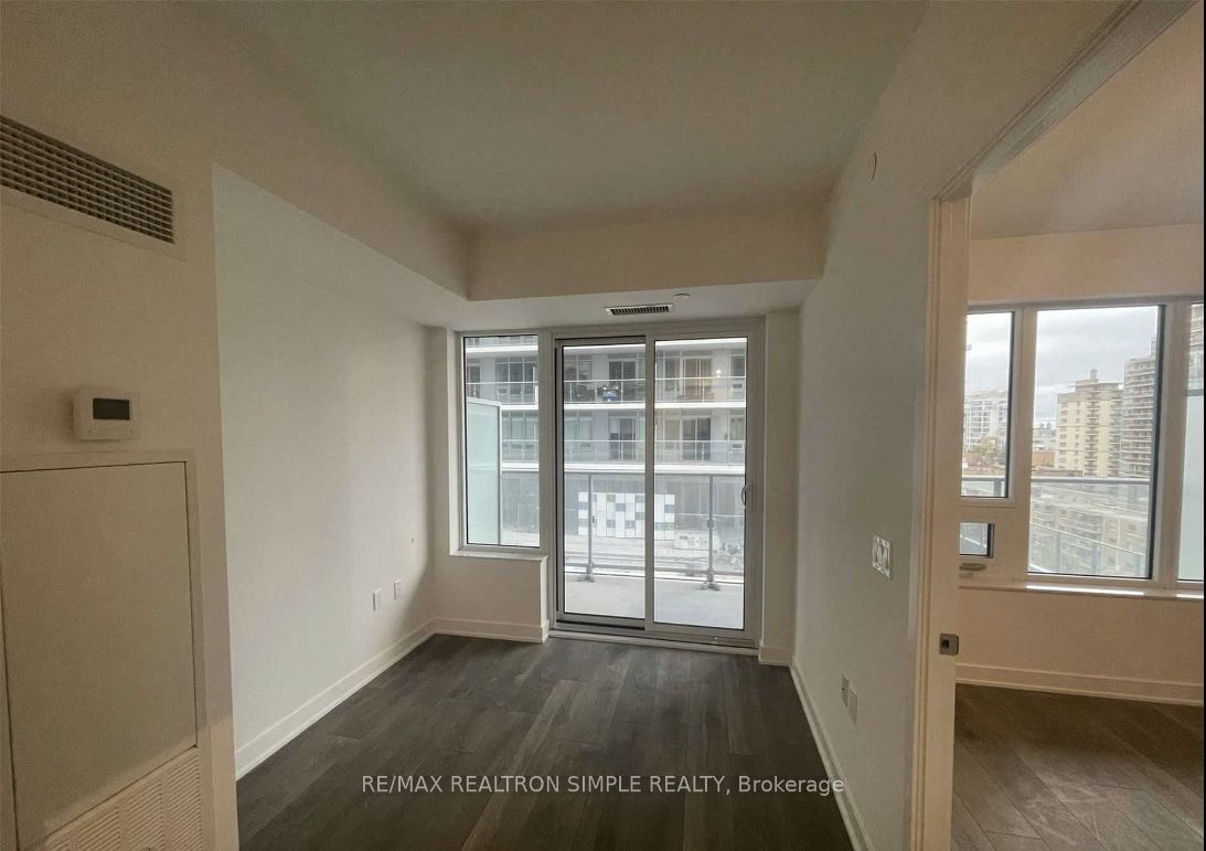 195 Redpath Ave, unit 702 for sale