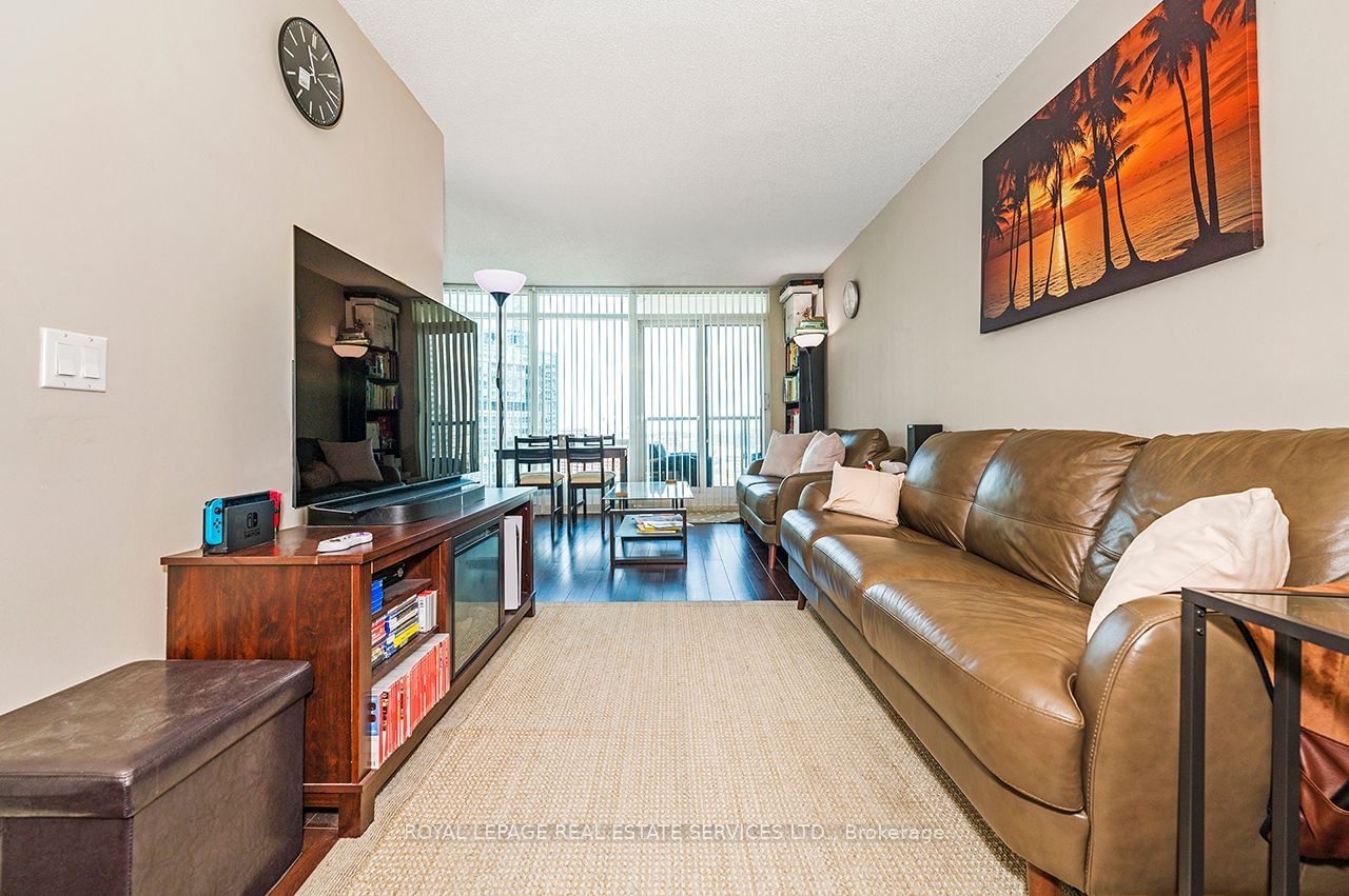 373 Front St W, unit 2601 for sale