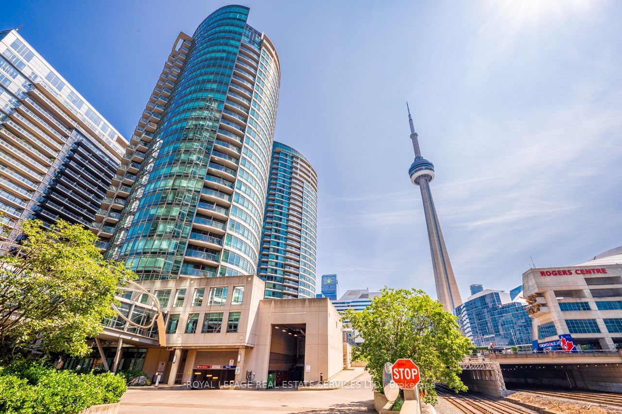 373 Front St W, unit 2601 for sale