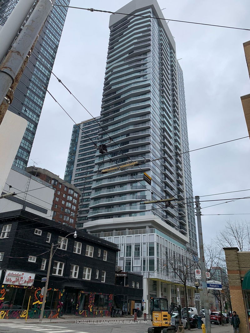 77 Mutual St, unit 610 for rent