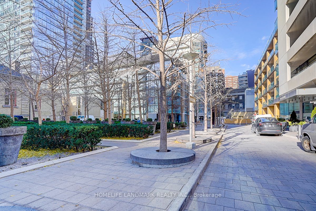 18 Yorkville, Downtown, Toronto