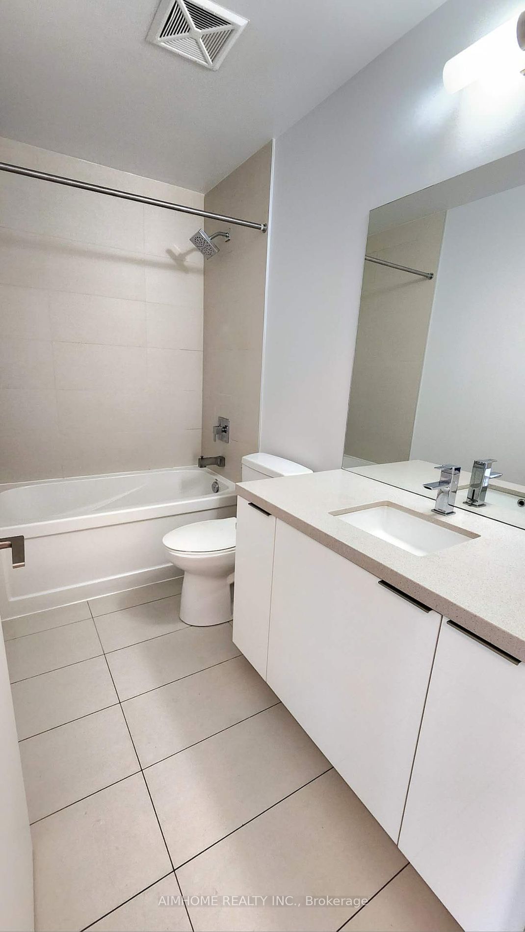 8 Eglinton Ave E, unit 1510 for rent