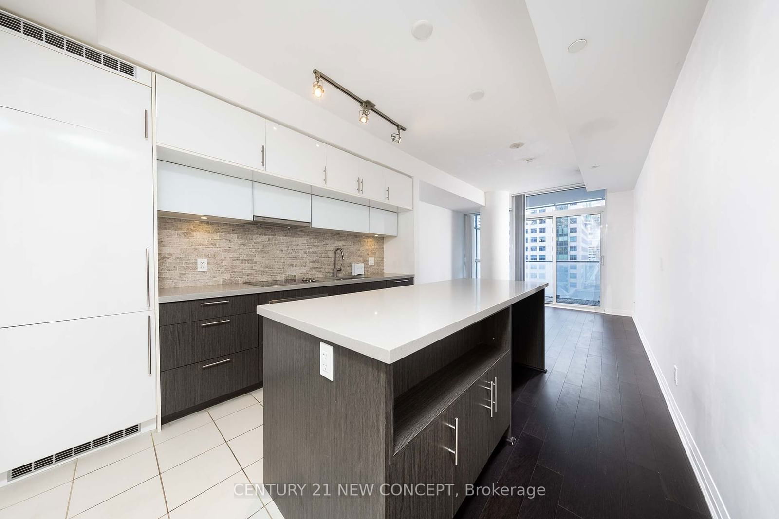 8 Mercer St, unit 803 for sale