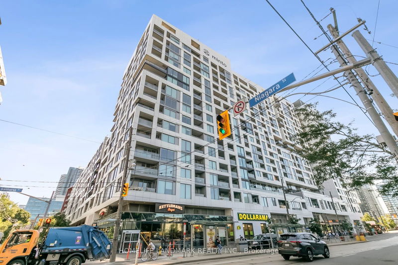 27 BATHURST St, unit 301W for sale