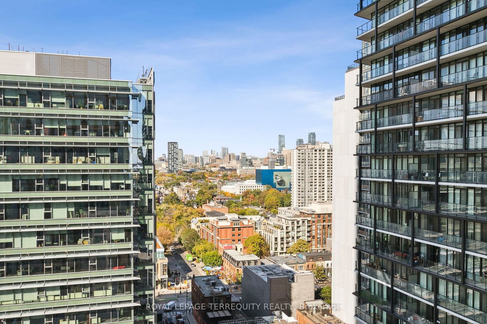 108 Peter St, unit 1902 for sale