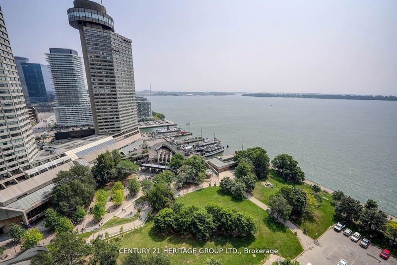 33 Harbour Sq, unit 2212 for rent