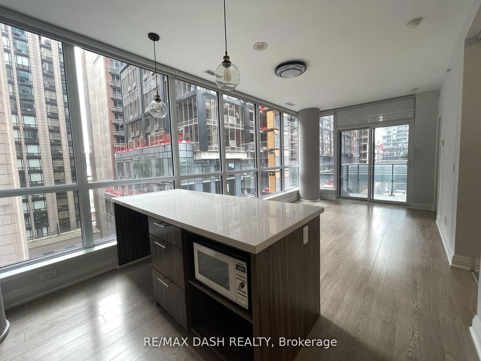 8 Mercer St, unit 708 for rent