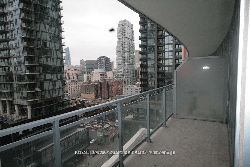 21 Widmer St, unit 1202 for rent