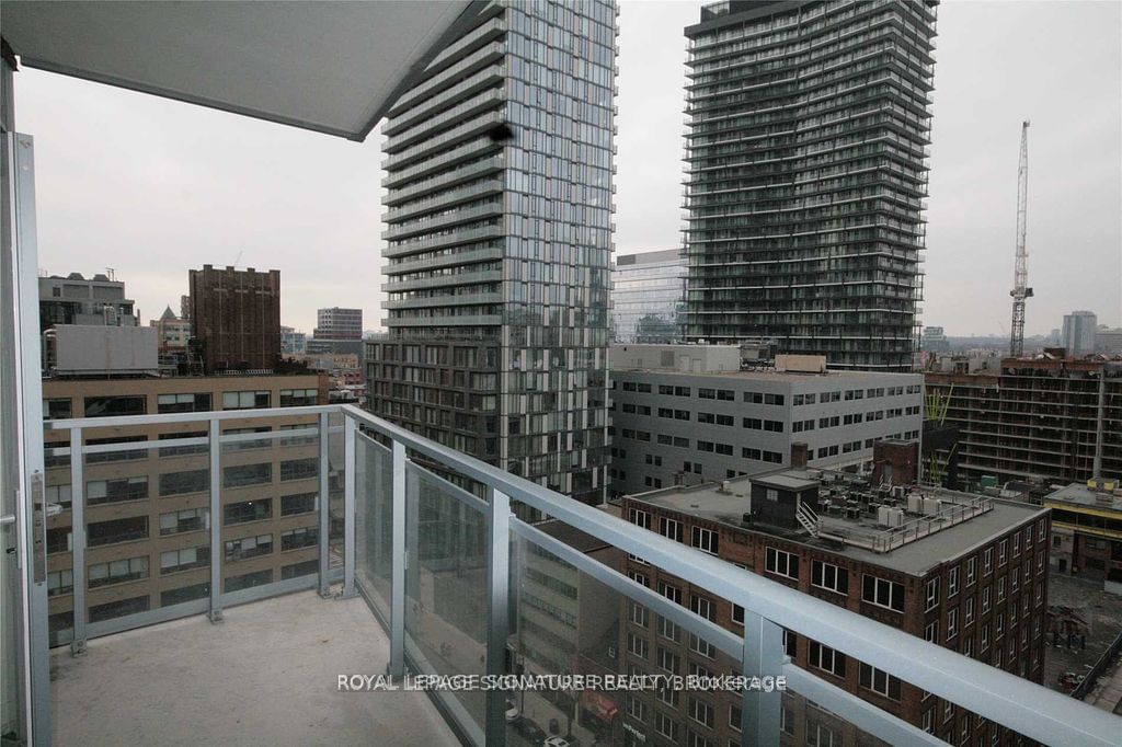 21 Widmer St, unit 1202 for rent