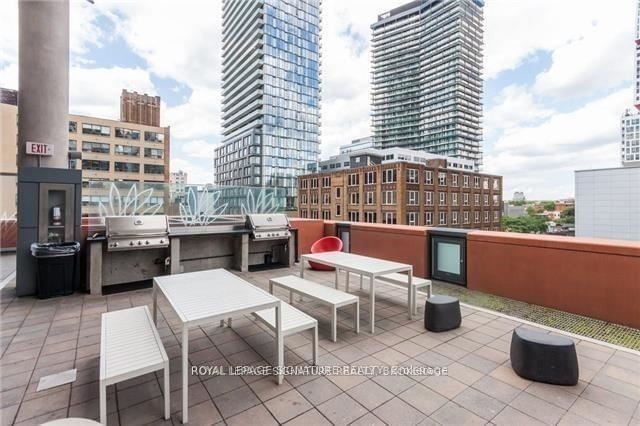 21 Widmer St, unit 1202 for rent