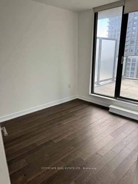 11 Wellesley St, unit 708 for rent