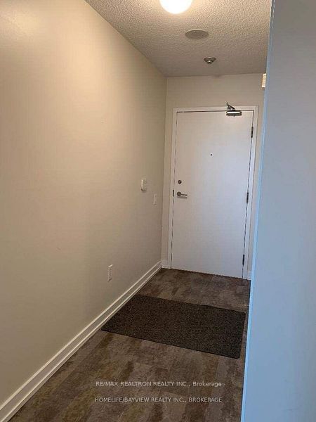 15 Singer Crt, unit 703 for rent