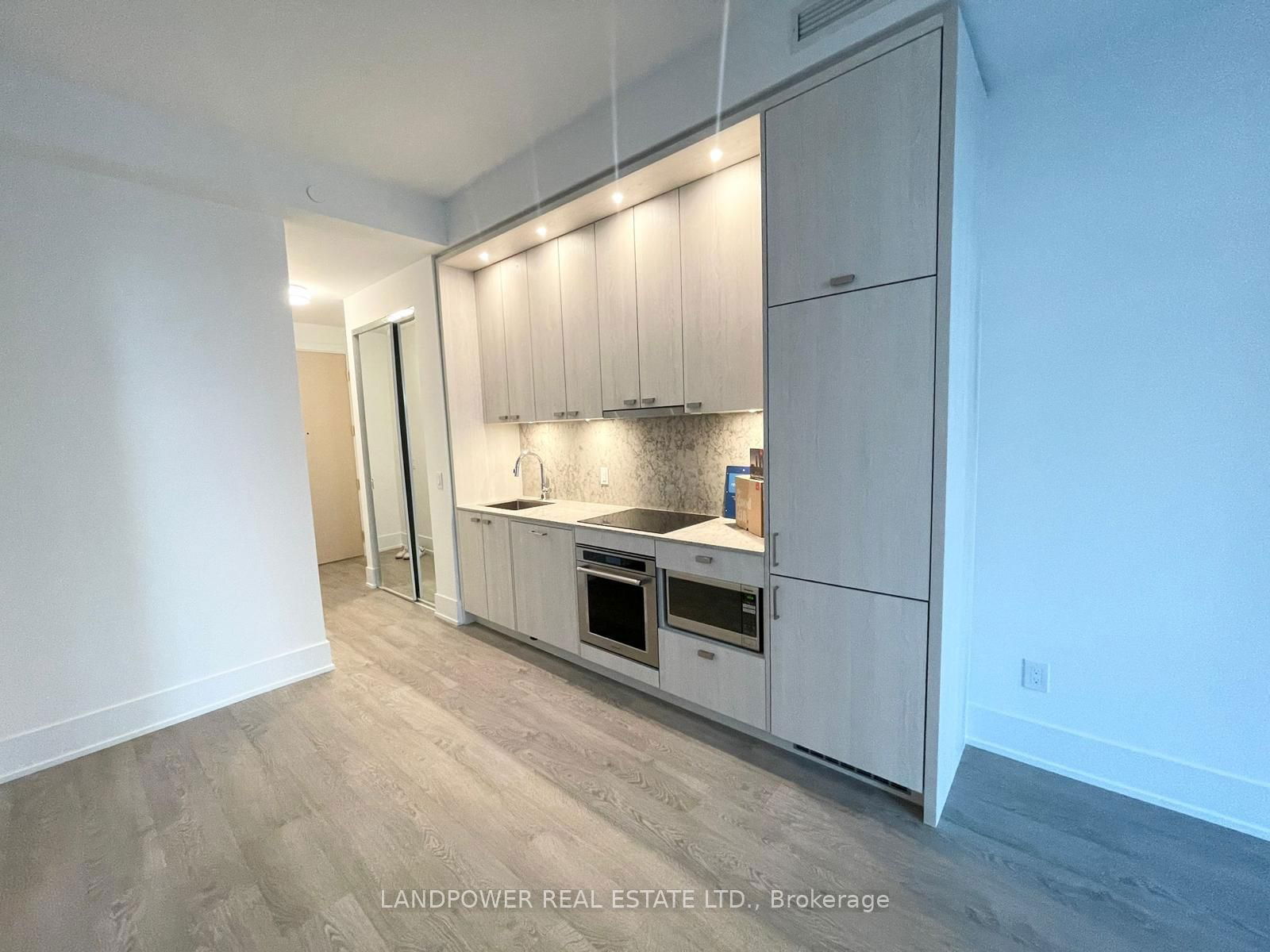 480 Front St W, unit 1911 for rent