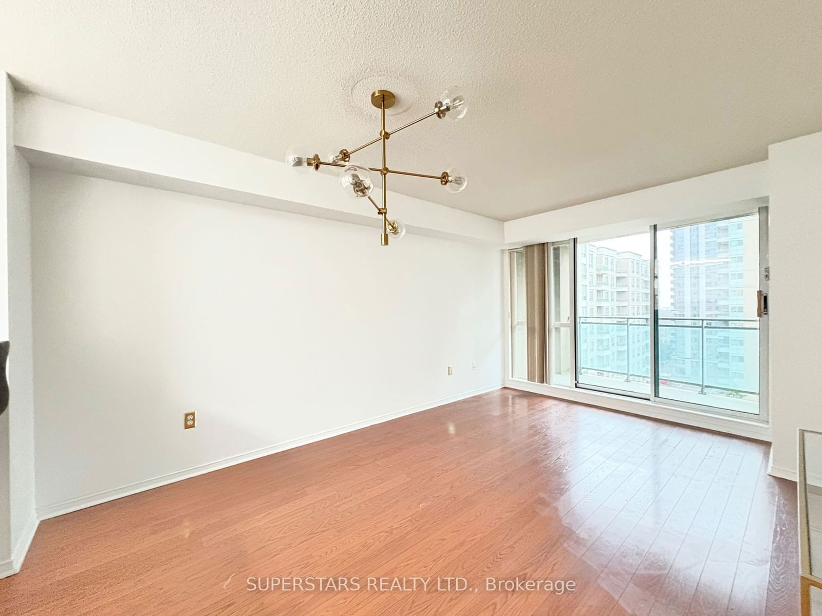 8 Pemberton Ave, unit 1005 for rent