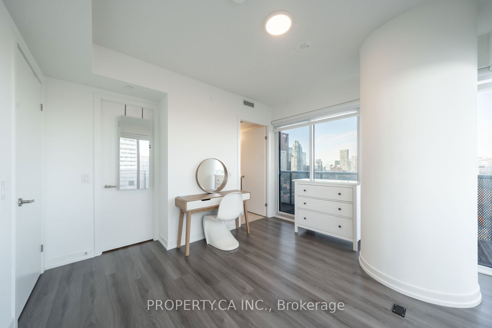 138 Downes St, unit 4203 for rent