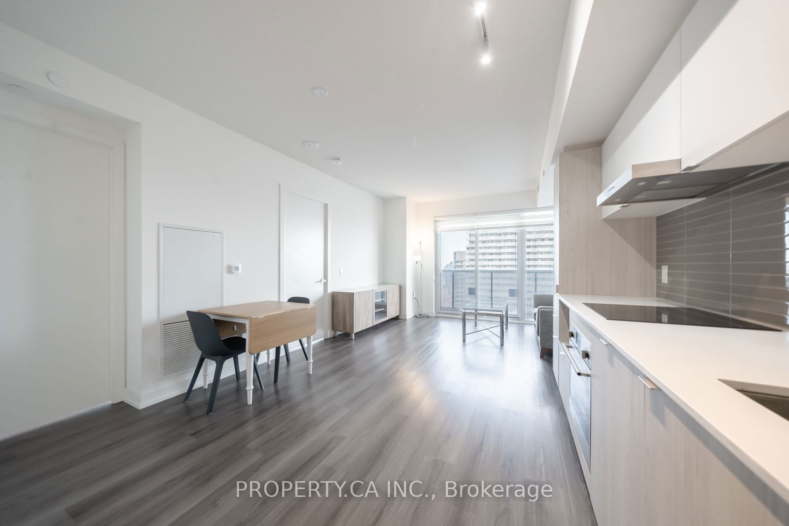 138 Downes St, unit 4203 for rent