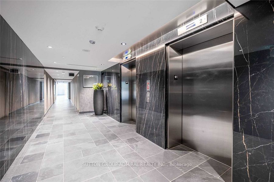 95 Bathurst St, unit 1206 for sale