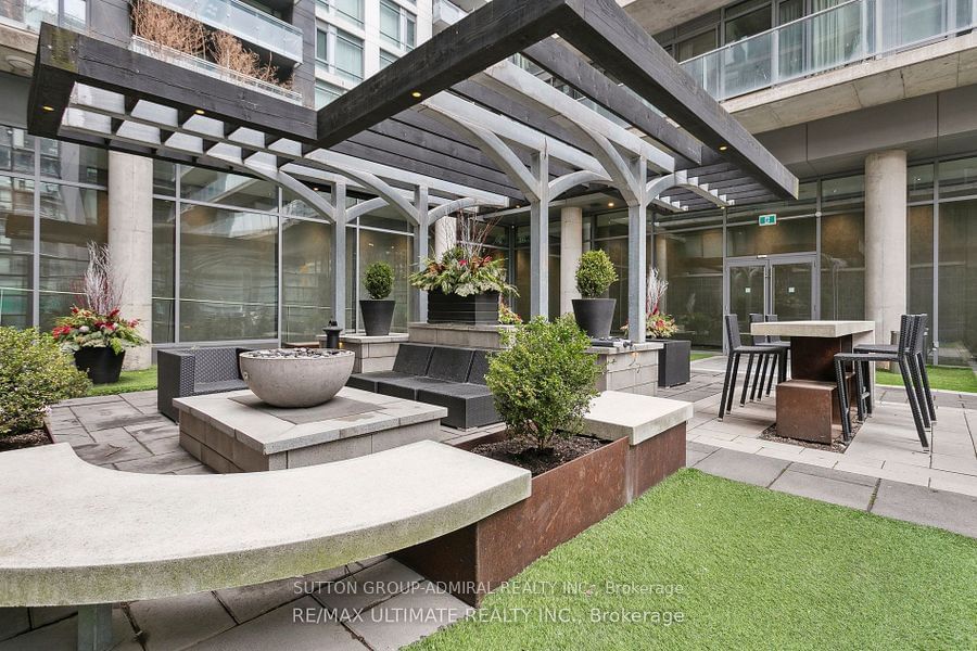 95 Bathurst St, unit 1206 for sale