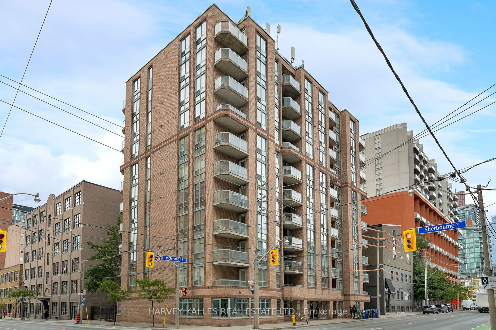 311 Richmond St E, unit 403 for rent