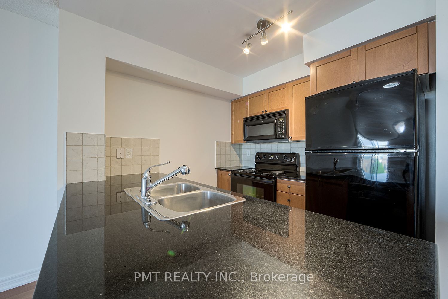 1369 Bloor St W, unit 1307 for rent