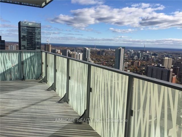 42 Charles St E, unit 3702 for rent