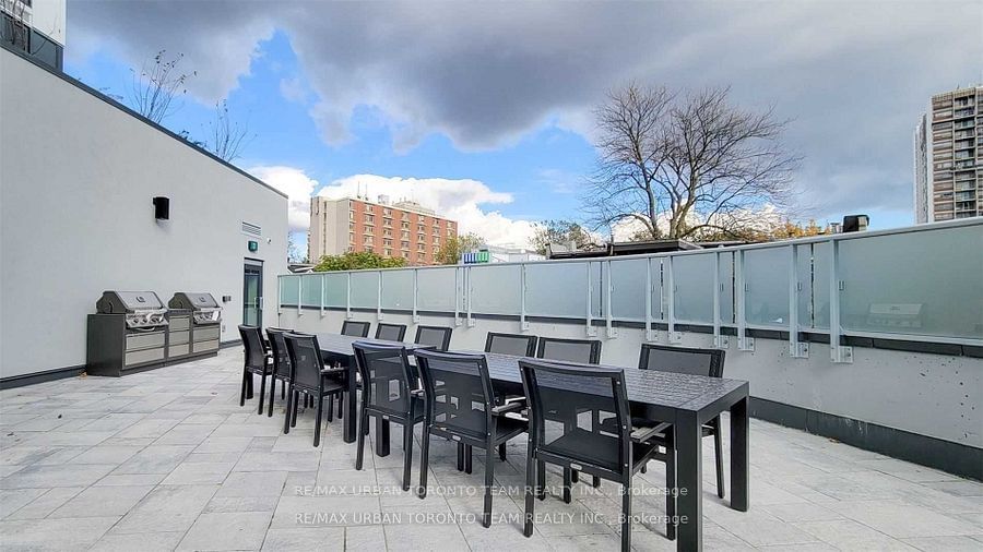 219 Dundas St E, unit 1203 for rent