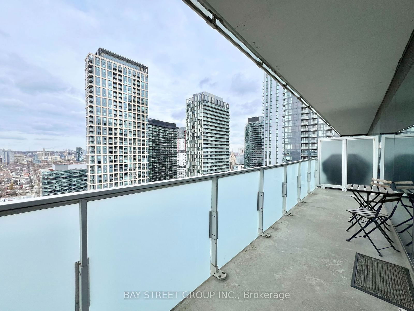 11 Charlotte St, unit 2805 for rent