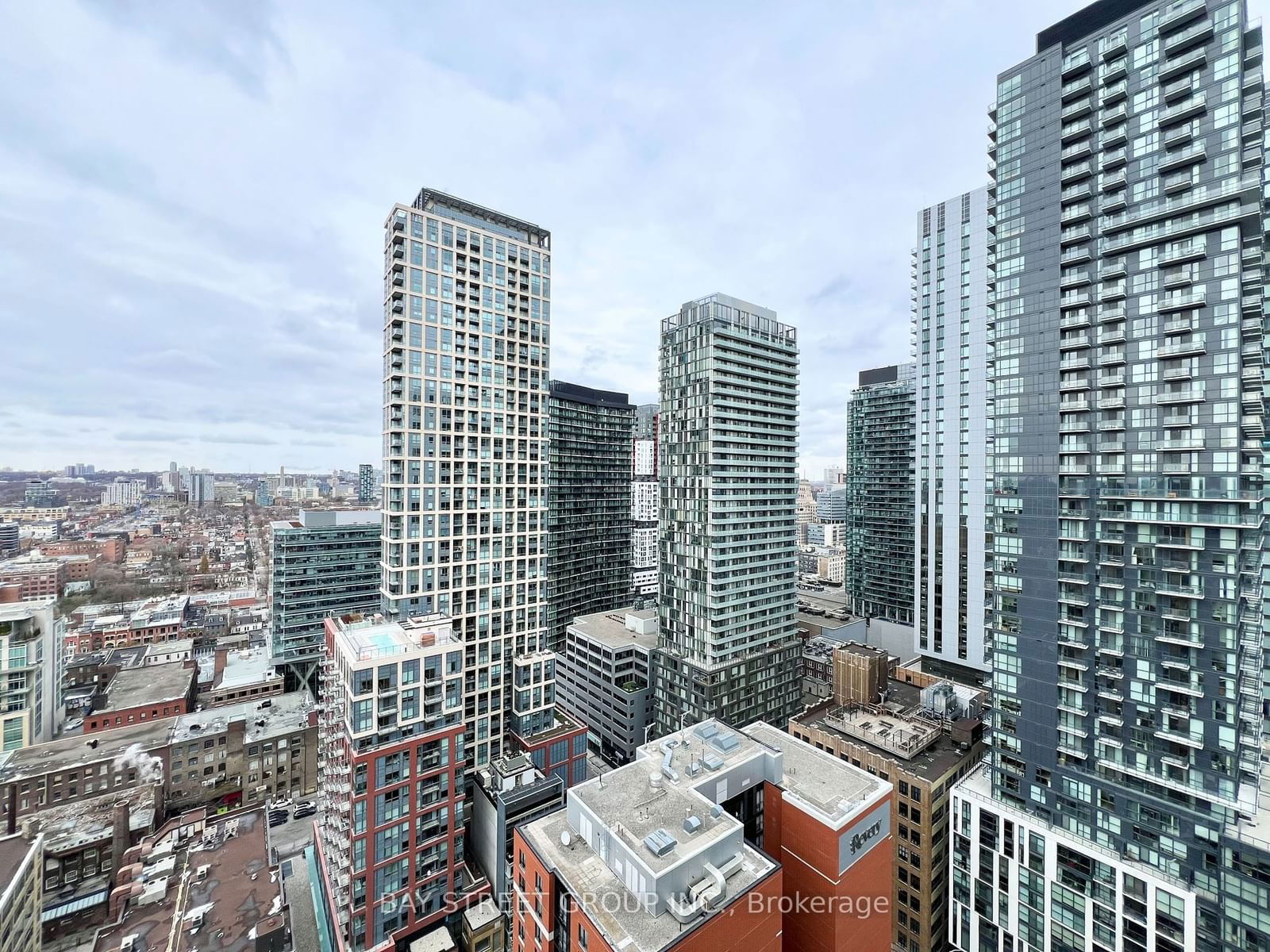 11 Charlotte St, unit 2805 for rent