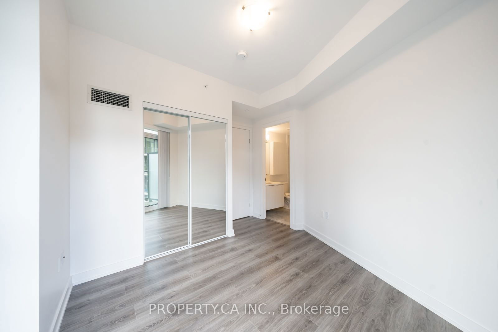 38 Iannuzzi St, unit 641 for rent