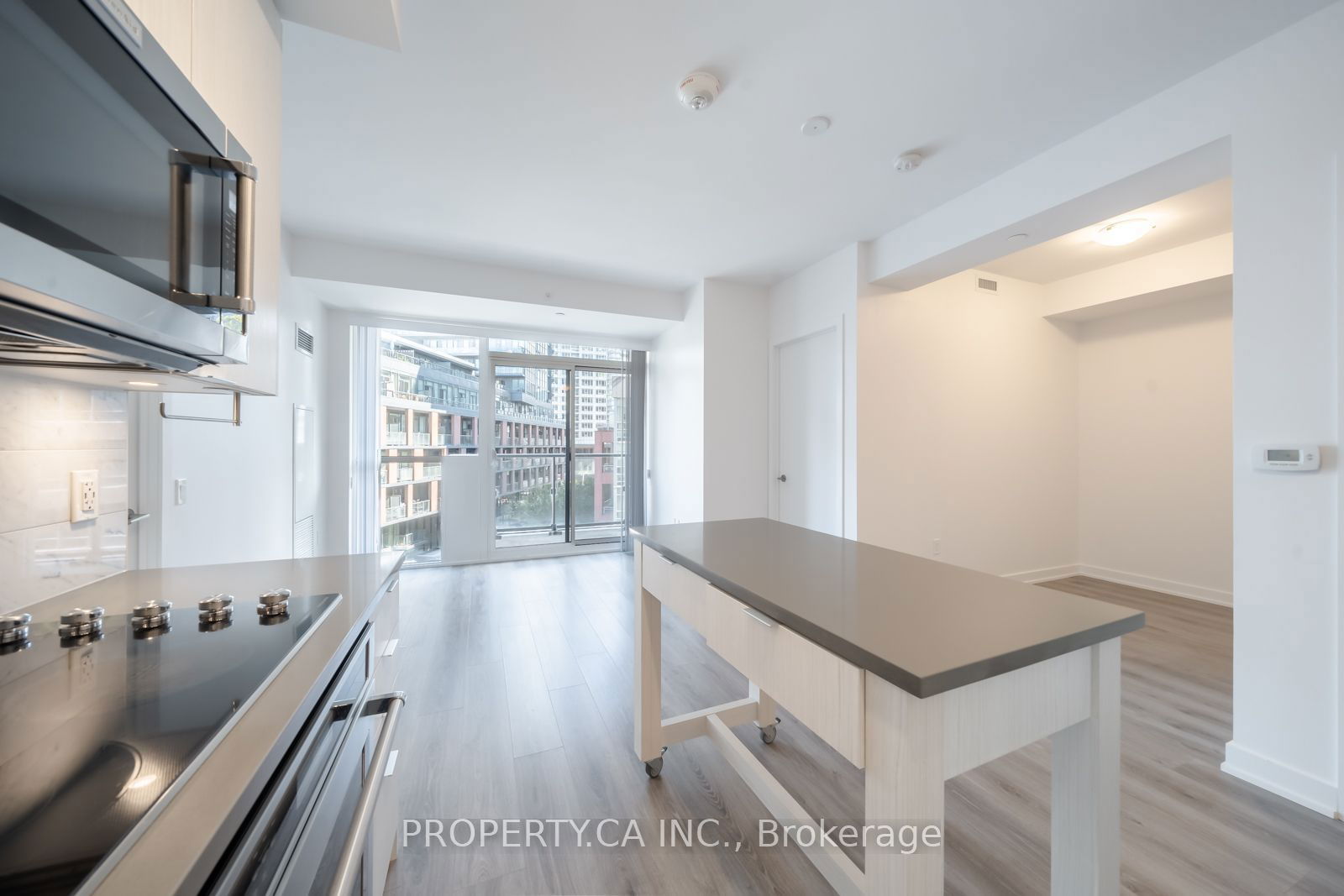 38 Iannuzzi St, unit 641 for rent