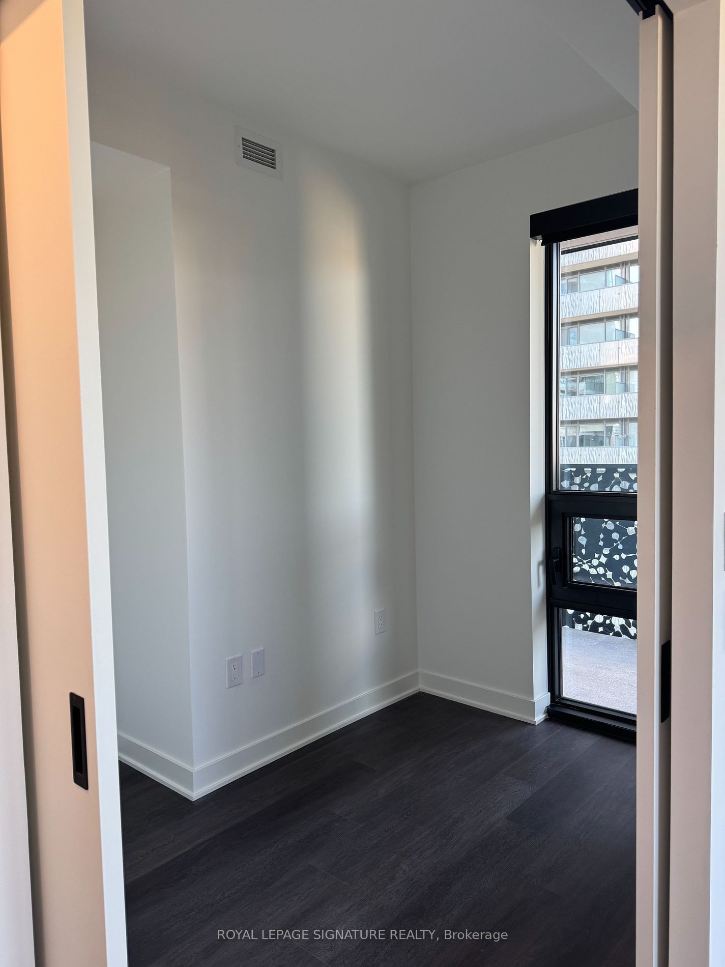 55 Charles St E, unit 2612 for rent