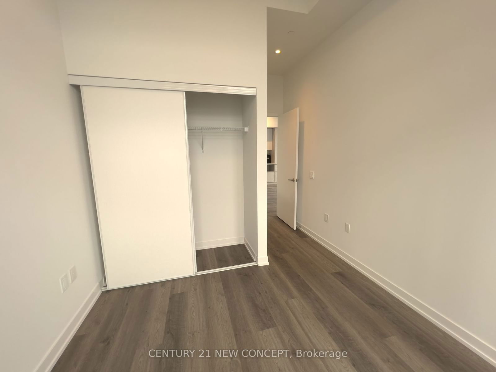 55 Cooper St, unit 5205 for rent