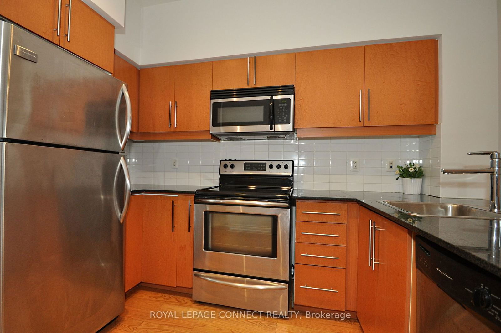 2885 Bayview Ave, unit 419 for rent