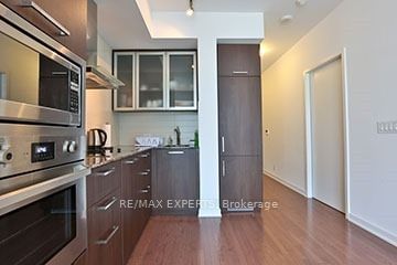 14 York St, unit 3709 for rent