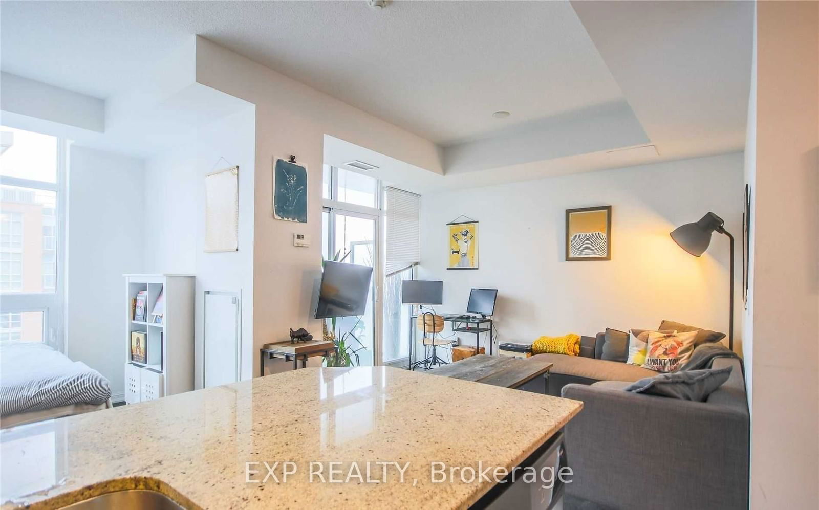 75 East Liberty St, unit 2202 for rent