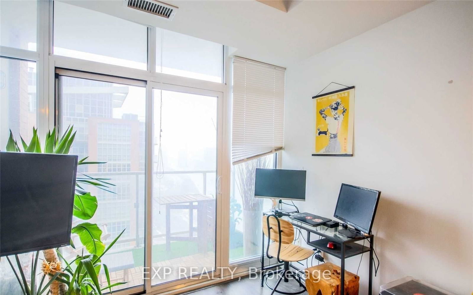 75 East Liberty St, unit 2202 for rent