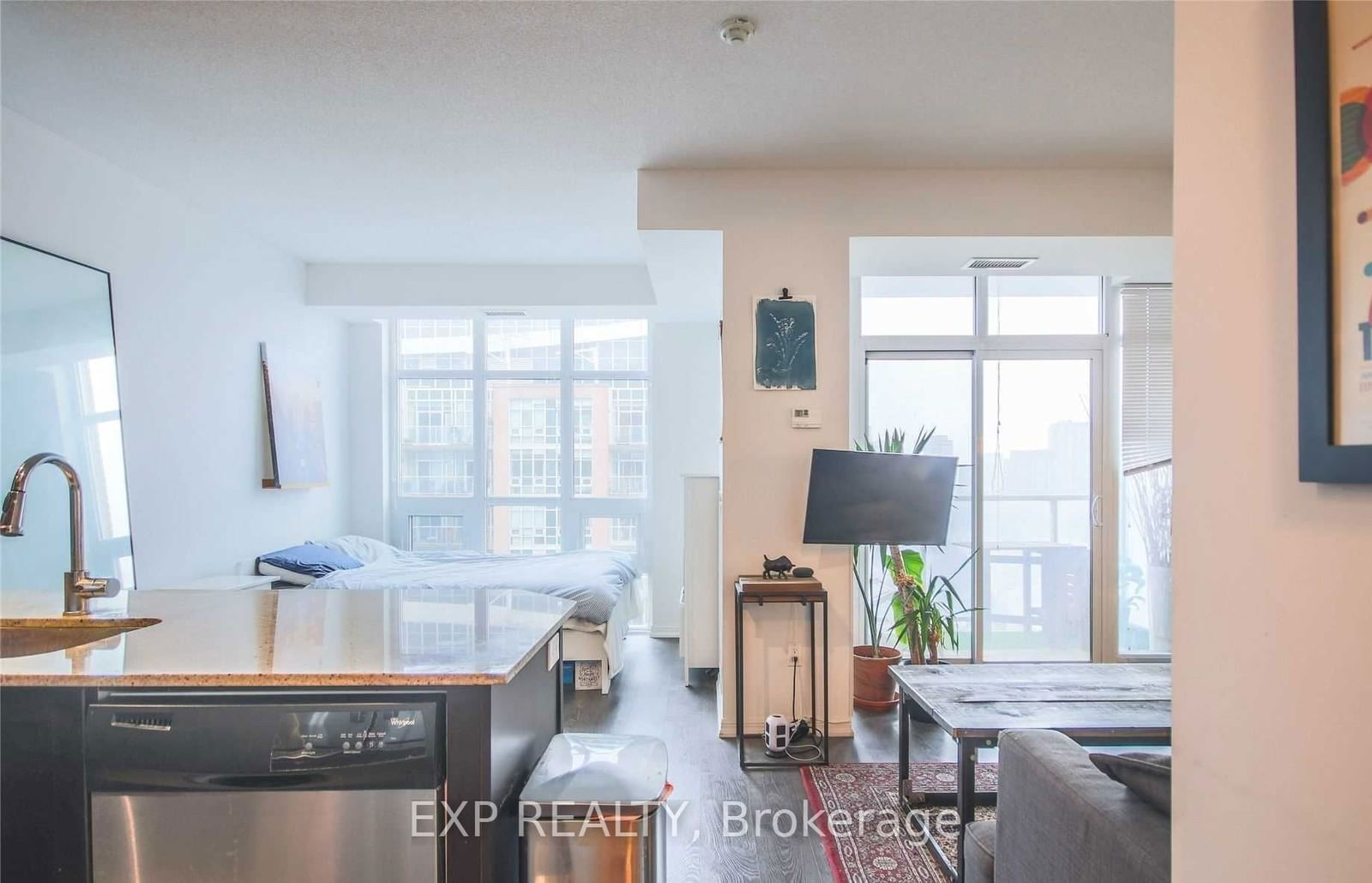 75 East Liberty St, unit 2202 for rent