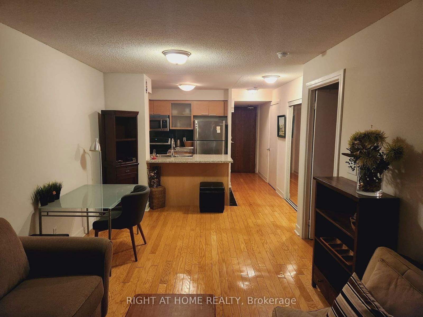 16 Harrison Garden Blvd, unit 2609 for rent